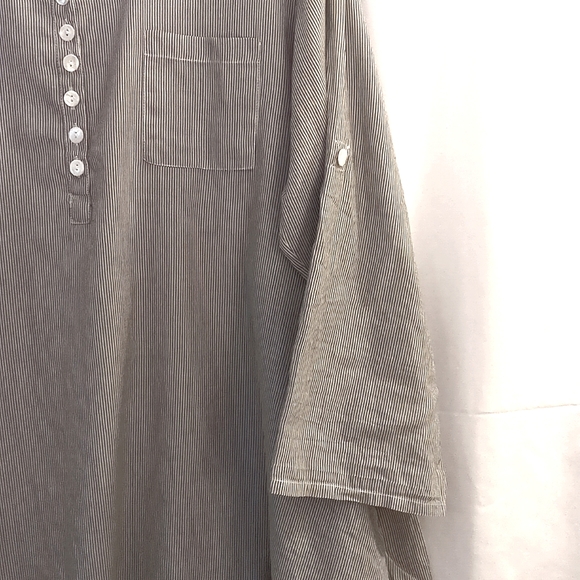 Tulip Brand Women's Tunic Top W/ Tab Sleeves Cotton Size M Black /White Stripes - Picture 8 of 9